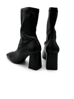 Lataa kuva Galleria-katseluun, Korollinen stretch-nilkkuri
