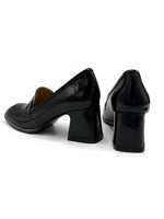 Lataa kuva Galleria-katseluun, Korollinen loafer
