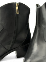 Lataa kuva Galleria-katseluun, Bootsit
