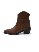 Lataa kuva Galleria-katseluun, Bootsit
