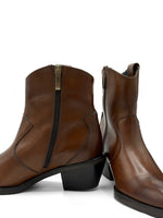 Lataa kuva Galleria-katseluun, Bootsit
