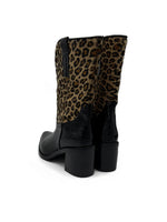 Lataa kuva Galleria-katseluun, Leobootsit
