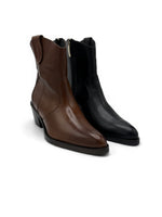 Lataa kuva Galleria-katseluun, Bootsit
