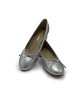 Lataa kuva Galleria-katseluun, Ballerina
