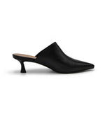 Lataa kuva Galleria-katseluun, Korollinen pistokas
