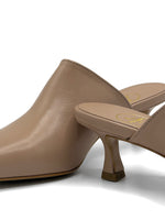 Lataa kuva Galleria-katseluun, Korollinen pistokas
