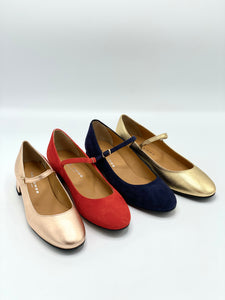Red Shoen Mary Jane ballerinat. 